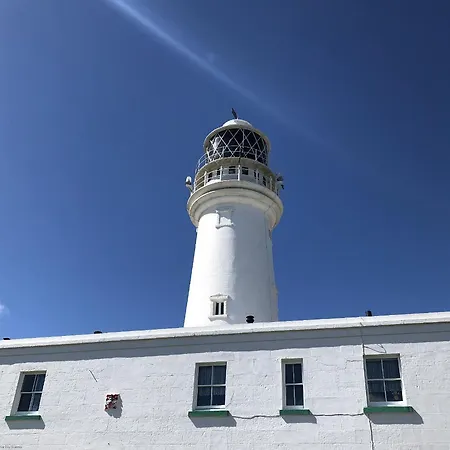 Semesterbostad Trinity House - Part Of The The Bay Village With Pool, Gym And Direct Access, Pub, Restaurant, Tennis And Meadows Walks