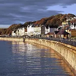 Trinity House - Part Of The The Bay Village With Pool, Gym And Direct Access, Pub, Restaurant, Tennis And Meadows Walks