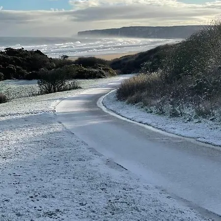 Trinity House - Part Of The The Bay Village With Pool, Gym And Direct Access, Pub, Restaurant, Tennis And Meadows Walks 파일리