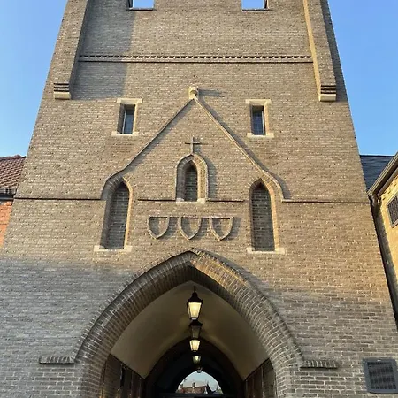 Trinity House - Part Of The The Bay Village With Pool, Gym And Direct Access, Pub, Restaurant, Tennis And Meadows Walks 펜션 *