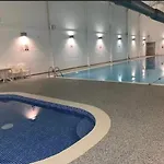 Trinity House - Part Of The The Bay Village With Pool, Gym And Direct Access, Pub, Restaurant, Tennis And Meadows Walks פילי